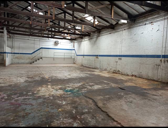 600M² WAREHOUSE FOR SALE IN EAST LONDON CENTRAL